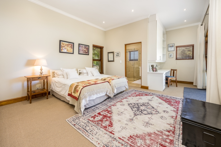 5 Bedroom Property for Sale in Klein Zevenwacht Western Cape